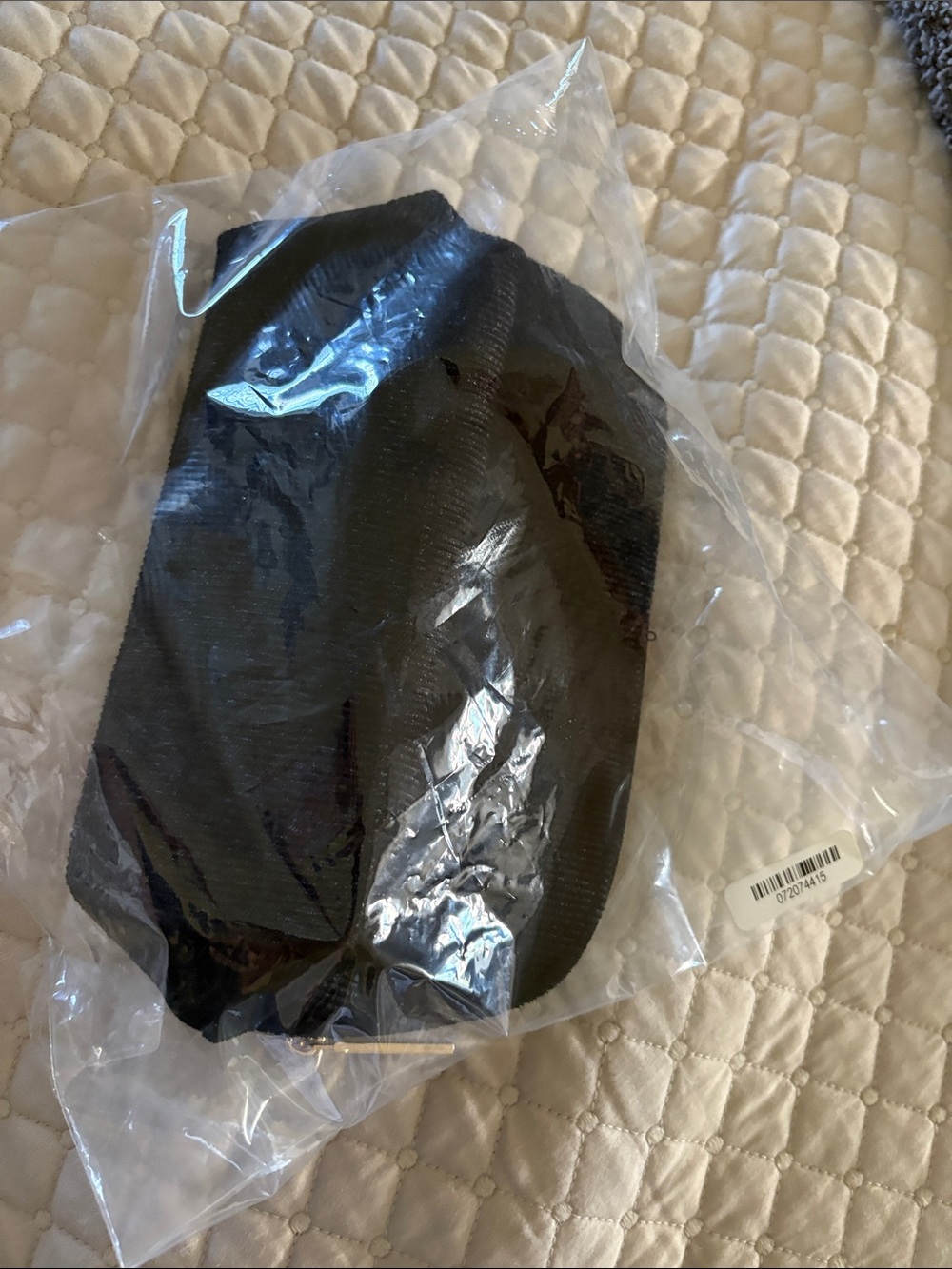 Jo Malone 2 Black Travel Pouches with Cream - Picture 6 of 10